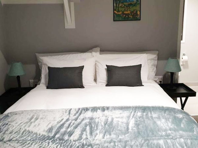8 Bedroom Property for Sale in Blanco Western Cape
